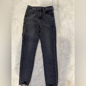 American Eagle Black Skinny Jeans Size 4 short